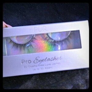 NIB PUR Pro 3D Cruelty Free Luxe Eyelashes